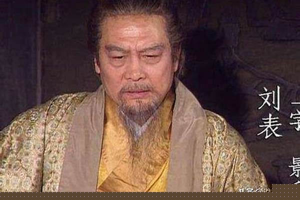 刘备手下有三国里最厉害的几个武将和最厉害
