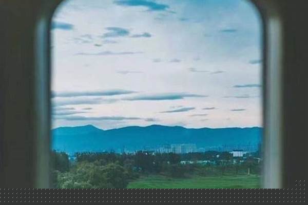想自己一个人出去旅行散散心，什么地方比较